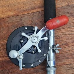 Pier 7' Fishing Rod with Penn 66 Longbeach Reel, working condition 