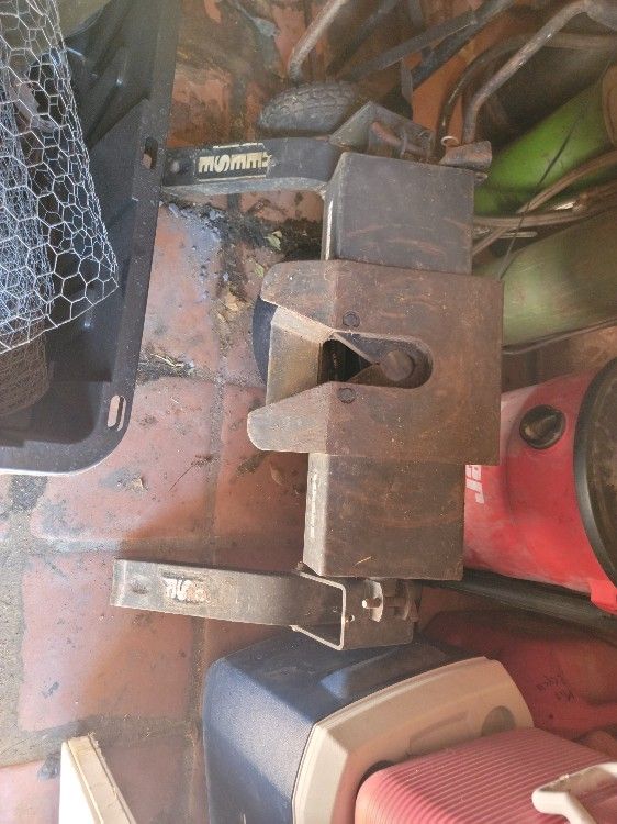 Reese 5th Wheel Hitch