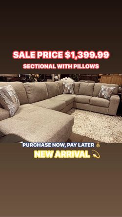 Sectional with pillows