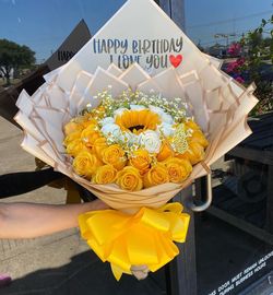 Hermoso Ramo De Rosas