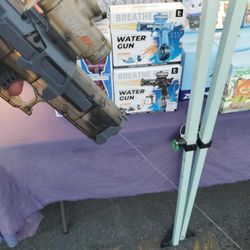 Fast Action Water Gun With Lights