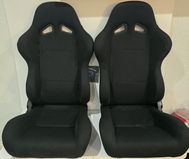 Universal Racing Seats