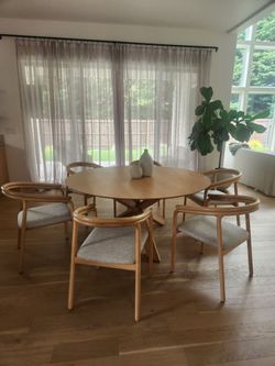 Crate and Barrel  - Apex White Oak 64" Round Dining Table Set