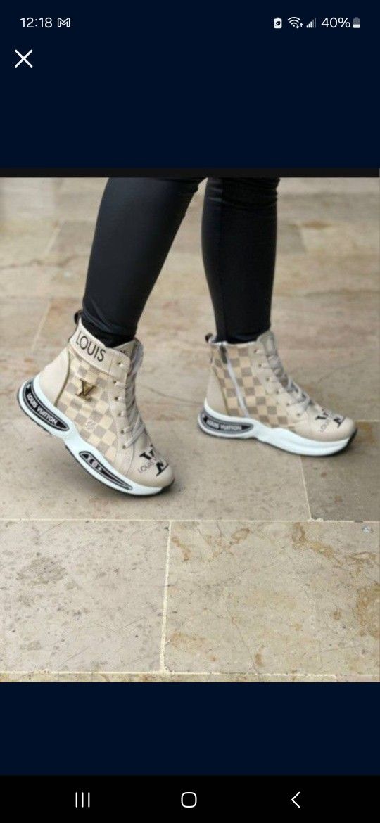 Ladies Shoes Size 9 New