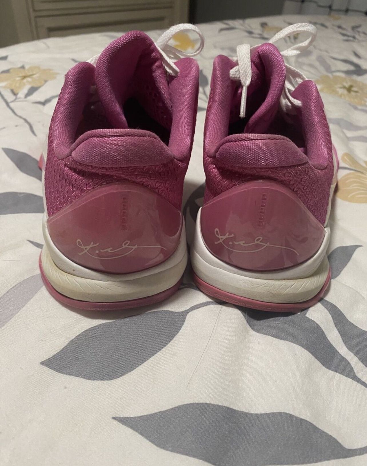 Nike Kobe GS 'Think Pink' 386647 162 2010 Kids Size 5y