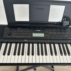 Yamaha Key Board With Stand