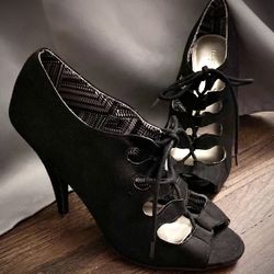 Women’s Heels (10)(new)