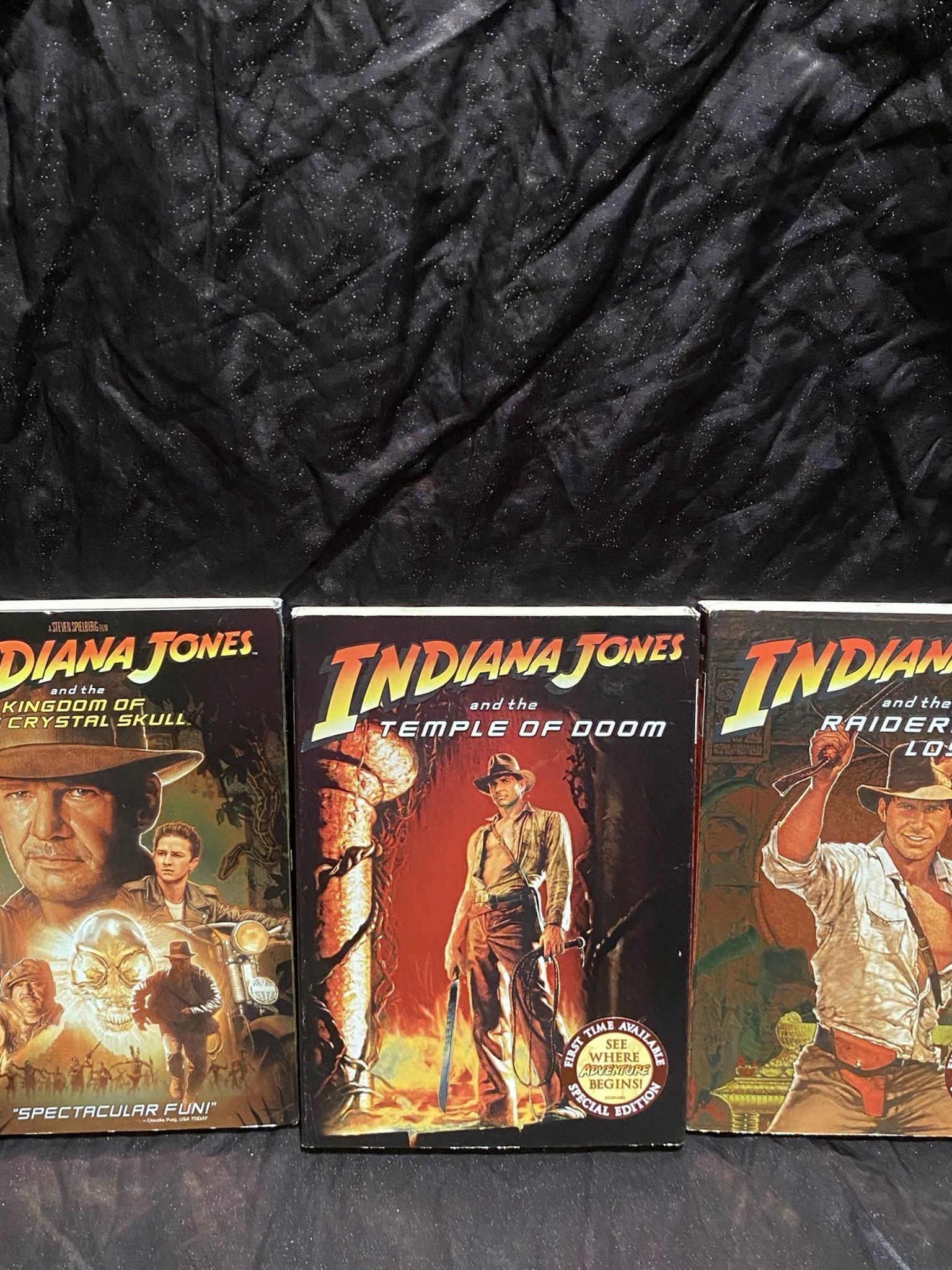 Indiana Jones Trilogy Kingdom Of Crystal Skull, Temple Of Doom, Raiders 3 Lot