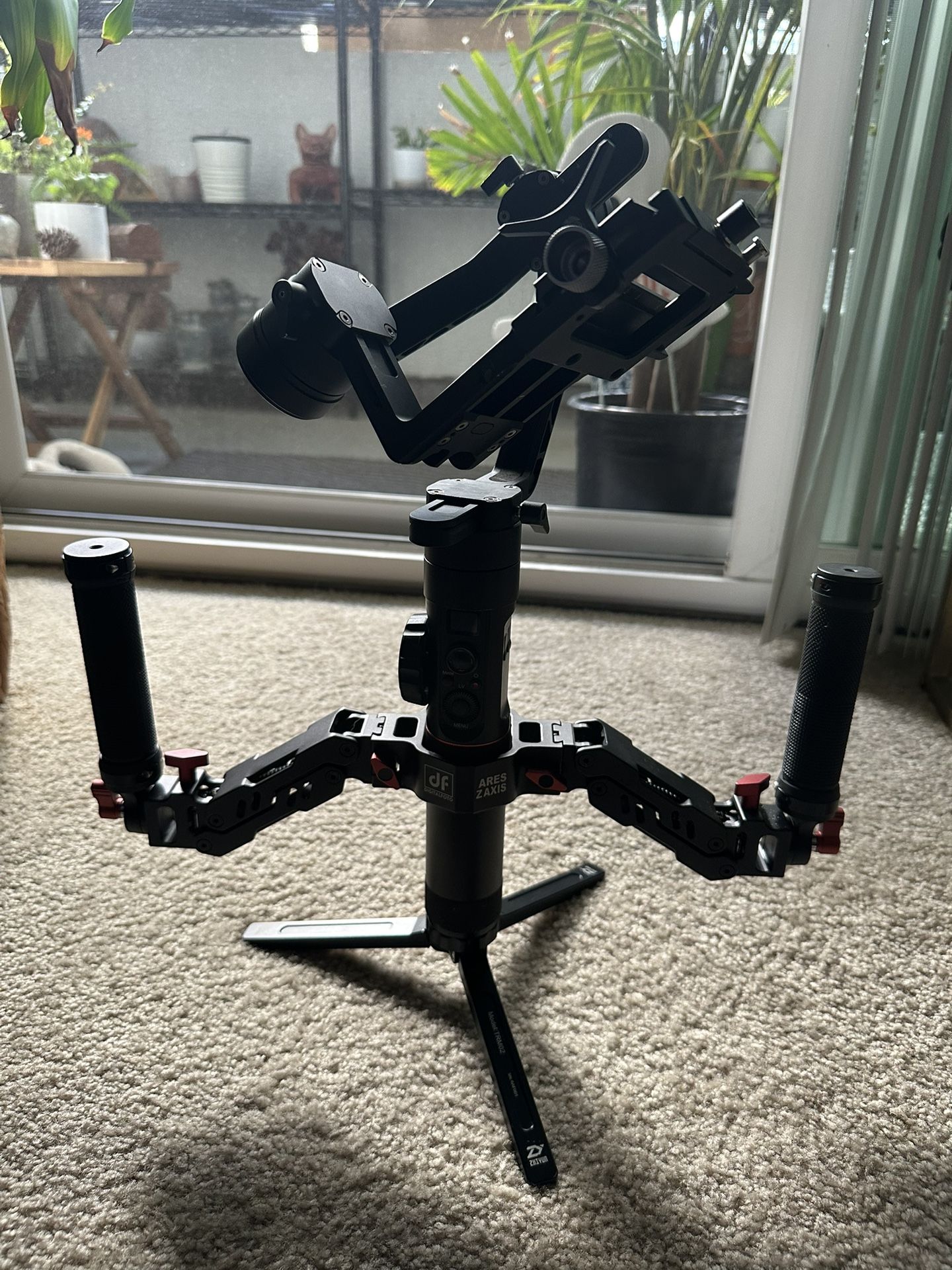 Gimbal With Spring Loaded Z-Axis (4 Axis Stabilization)