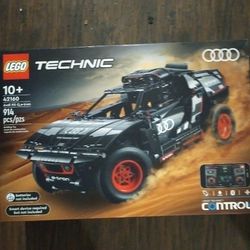 LEGO: Technic-Audi RS Q E-tron 