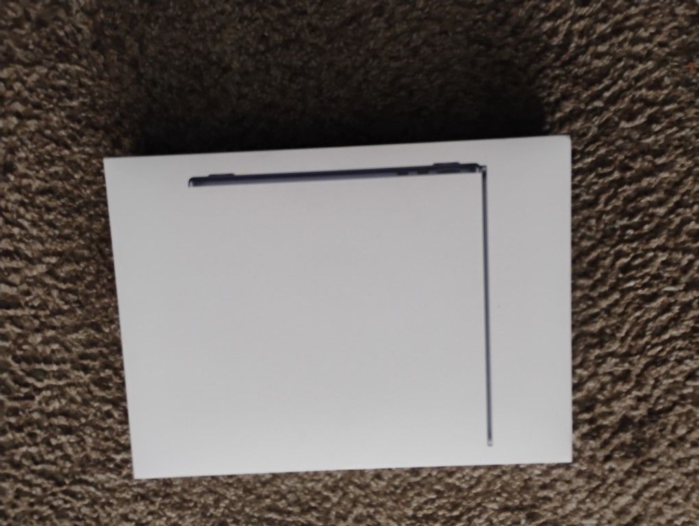 13 in MacBook Air M4 Chip Brand New In Box