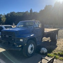 1992 Ford F-700