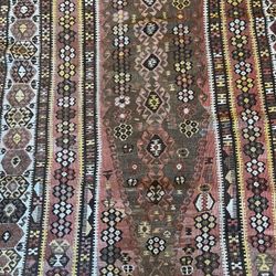 ✨ Vintage Kilim Rug – 131.5” x 54.5”