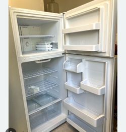 18 Cubic Ft Refrigerator
