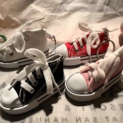 6 Dlls Each / Keychain / Imperial, CA