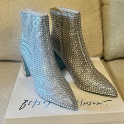 NWB Women's Betsey Johnson Della Rhinestone Platform Bootie in Size 10