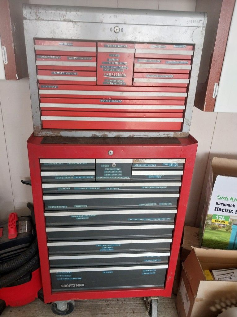 Craftsman Rolling Cabinet With Tool Box On Top