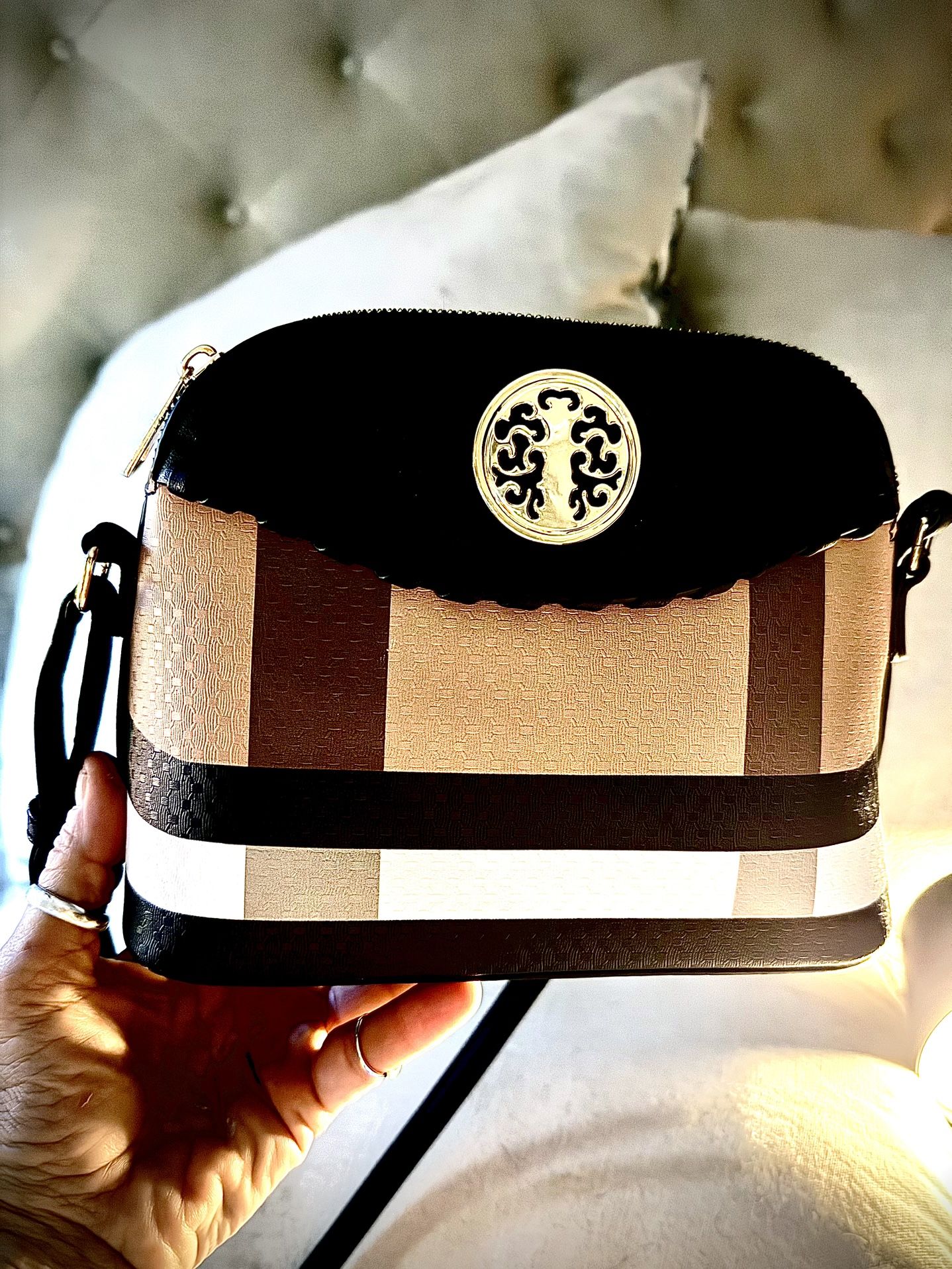 Tori Burch Style Handbag, Deluxity Los Angeles Vegan, ‘Crossbody, Black and Tan.