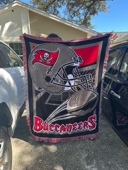 NFL Tampa Bay Buccaneers Northwest Co. Fringed Tapestry Throw Blanket
