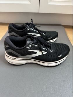 Brooks Ghost 16 women black and white
