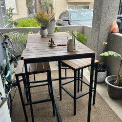 Patio table