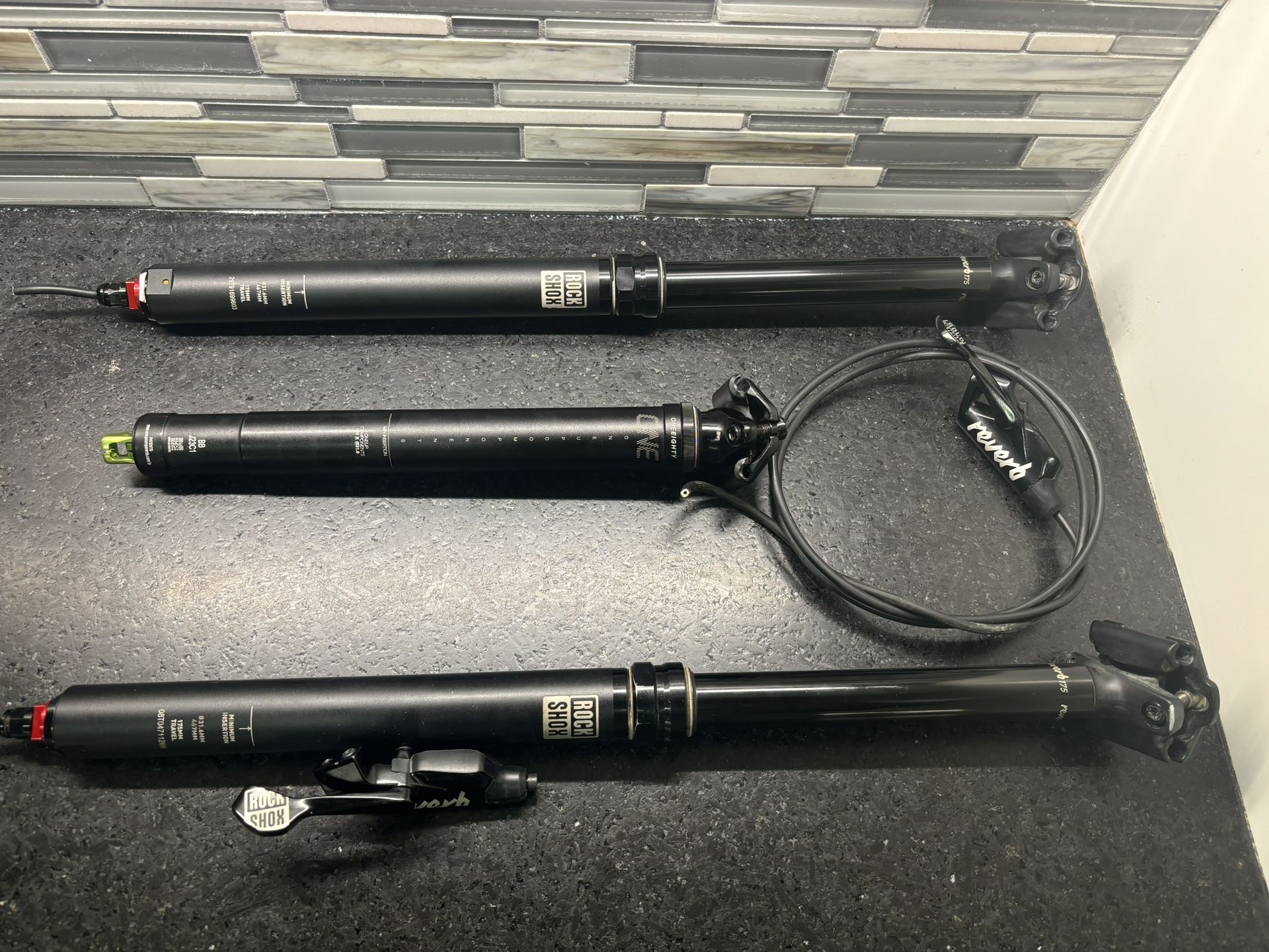 2 RockShox Reverb Stealth Dropper Seat Post With Lever