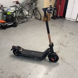E Scooter NIU KQi3 Pro Rose Gold Electric Scooter(It’s NEW) 