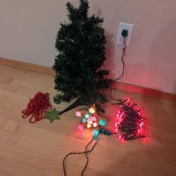 Mini 2ft Christmas tree w/ lights and star lights 