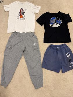 Clothes for a 12–14-year-old  Nike