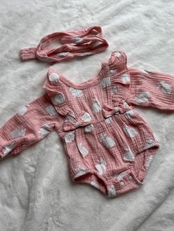 Baby closing 0-3 , 3-6 months