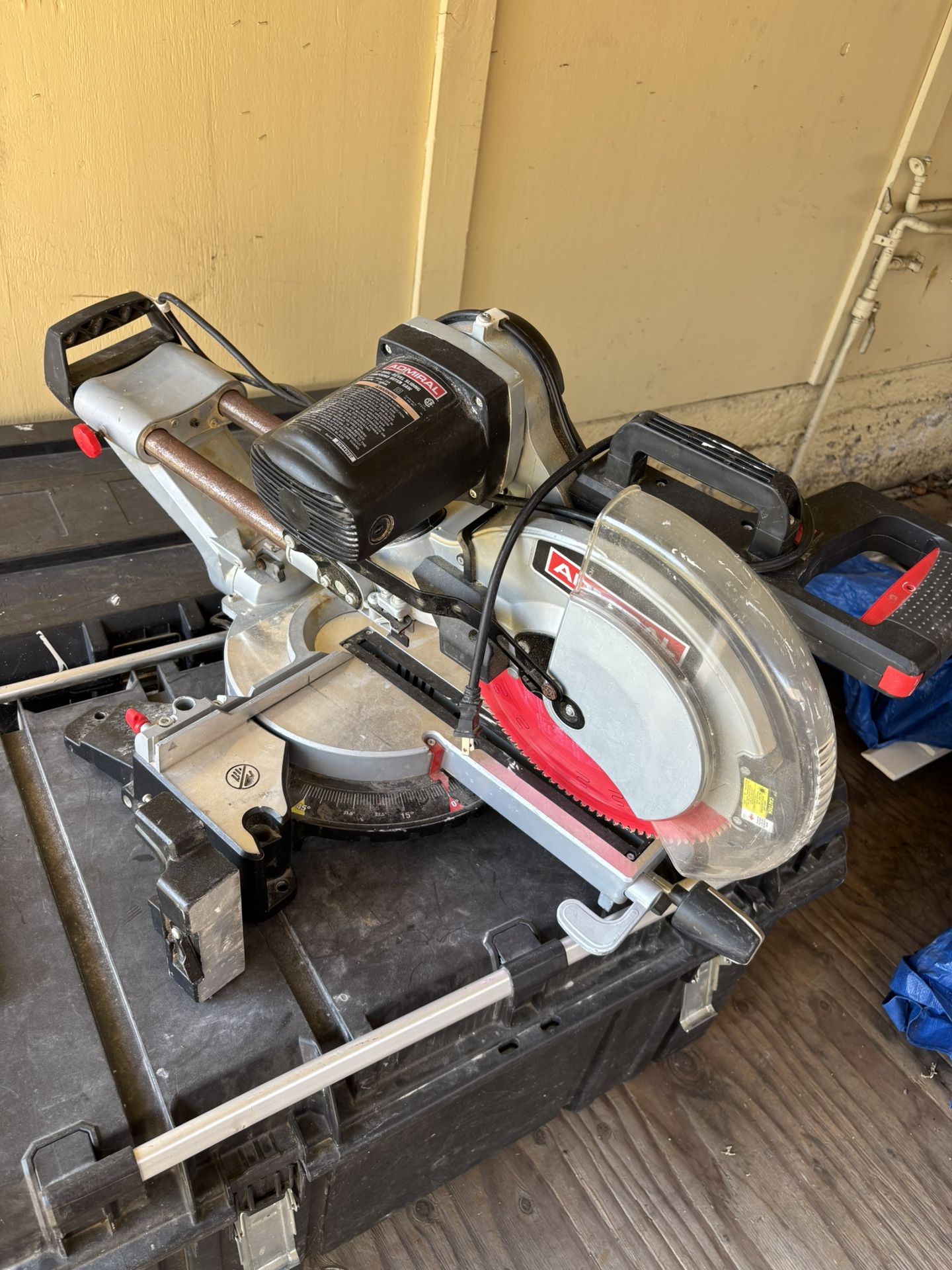 12 In Dual Bevel Admiral Saw With Stand