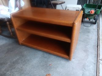 Selling a wood tv stand with 2 levels. Has some marks as you can see in pictures. Selling for $10