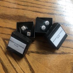 Avon brilliant CZ Stud Earrings 