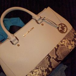 Michael Kors Brand New With Tags