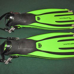 Mares Avanti Quattro Scuba Dive Fins