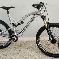 🔥🚲🔥Intense Cycles Spider 275 Foundation Mountain Bike (27.5)🔥🚲🔥(large)