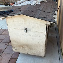 Free Dog House 