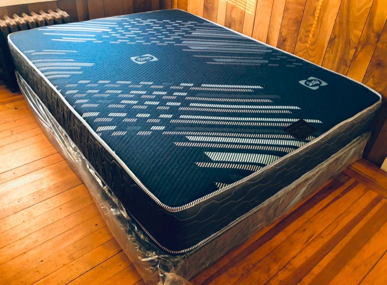 Queen Size 10”New Delivery 🚚 Available 