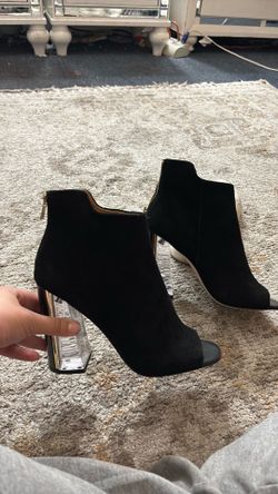 Calvin Klein New heels