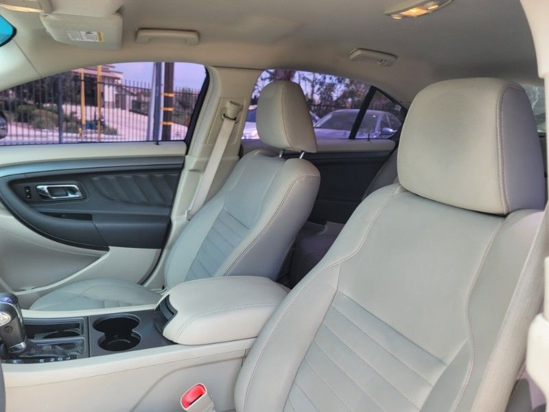 2011 Ford Taurus
