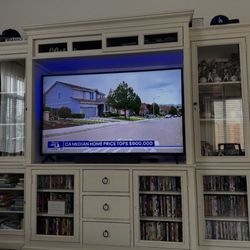 Entertainment Center For 75” TV 