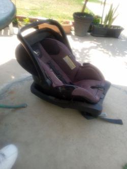 Good evenflo baby car seat comes with mount