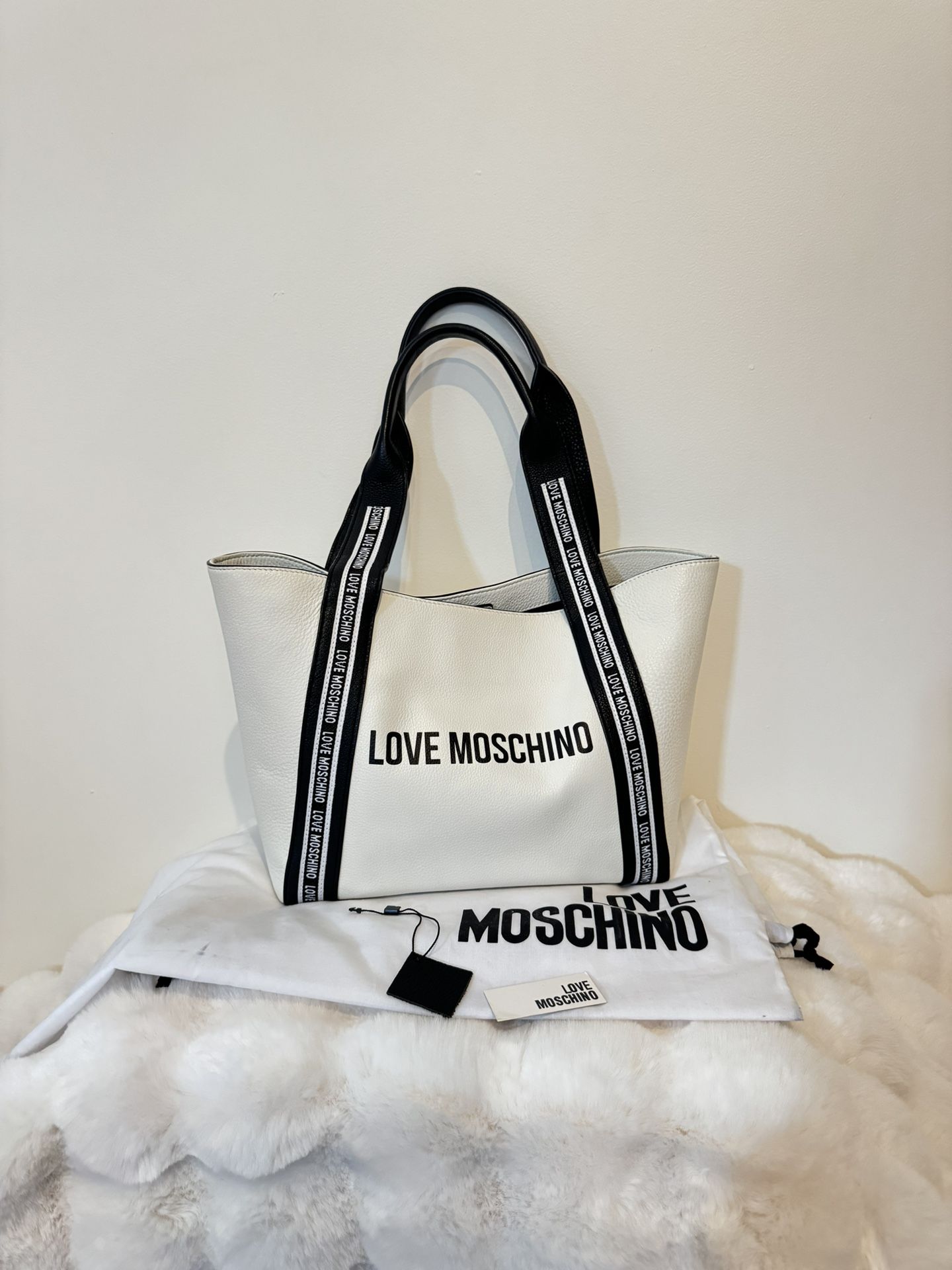 Love Moschino Premium Leather Tots Bag