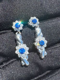 21 karat white gold blue lab sapphire and CZ stones flower earrings