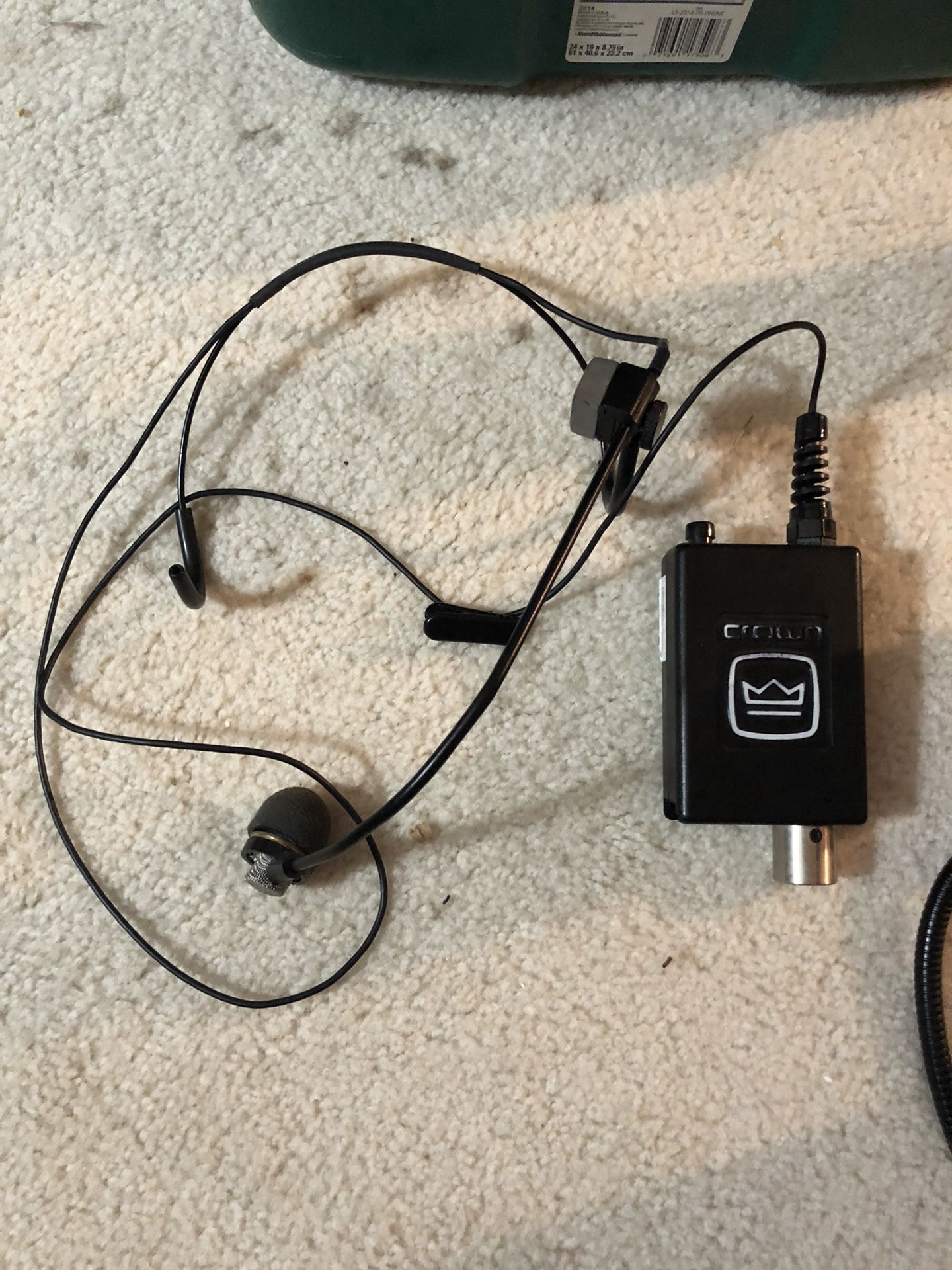 Crown headphone mic