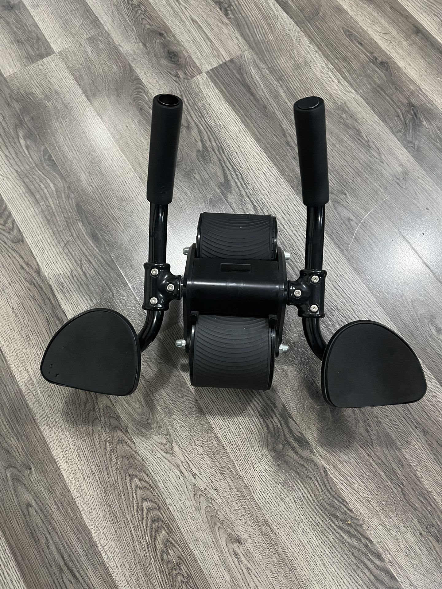 $5 automatic rebound abdominal wheel