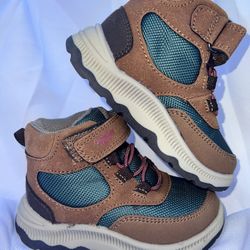 Oshkosh Toddler Boots Size 5