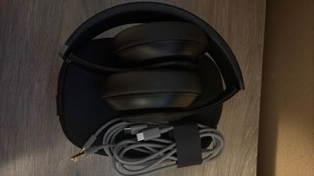 Beats Studio Pro