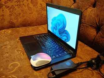 Laptop Dell Latitude E5450-core i5-8gb ram-320gb HD-go-od for stud-ents