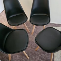 4 Chairs